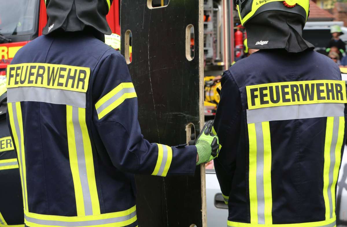 Filderstadt: Auto fängt während der Fahrt an zu brennen