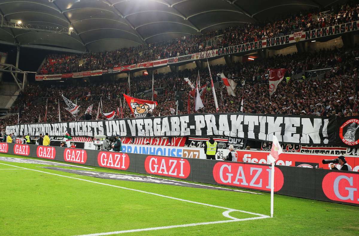 VfB Stuttgart in der Fußball-Bundesliga: Was hinter den Fan-Protesten gegen das Ticketing steckt