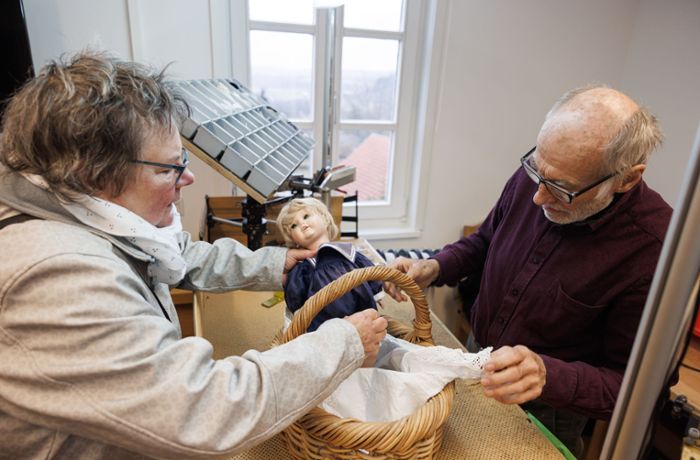 Heimatmuseum Holzgerlingen: Der Doktor, der Puppen wieder heil macht