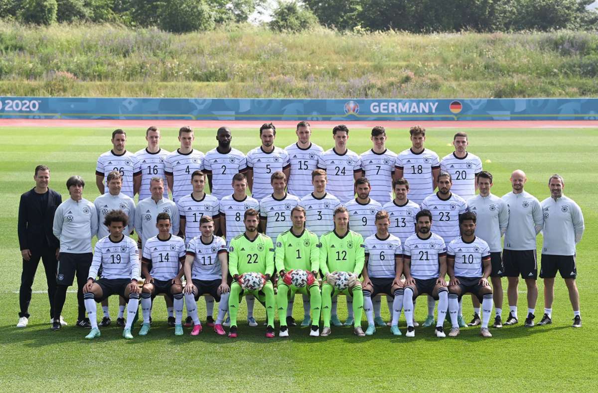 Fußball-Europameisterschaft 2021: Hier lächelt das DFB-Team fürs offizielle Mannschaftsfoto