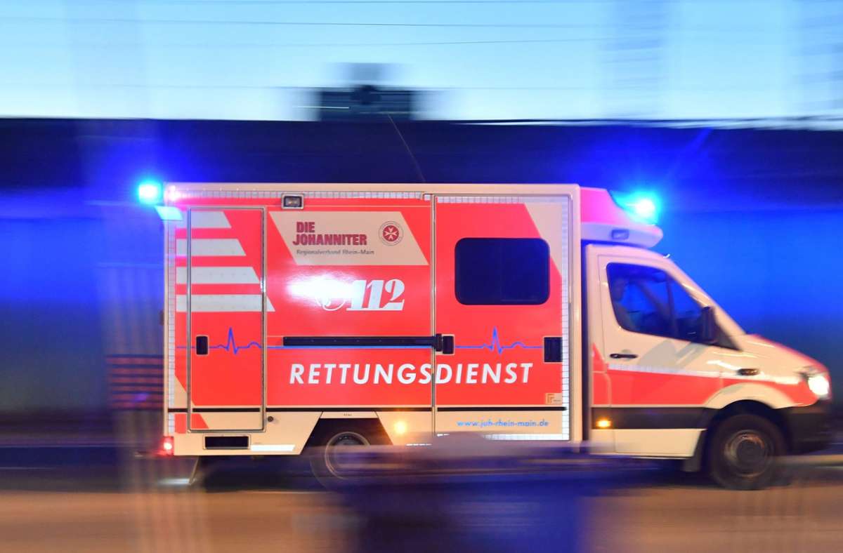 Falsch abgebogen in Ludwigsburg: Falschfahrer prallt frontal gegen Audi