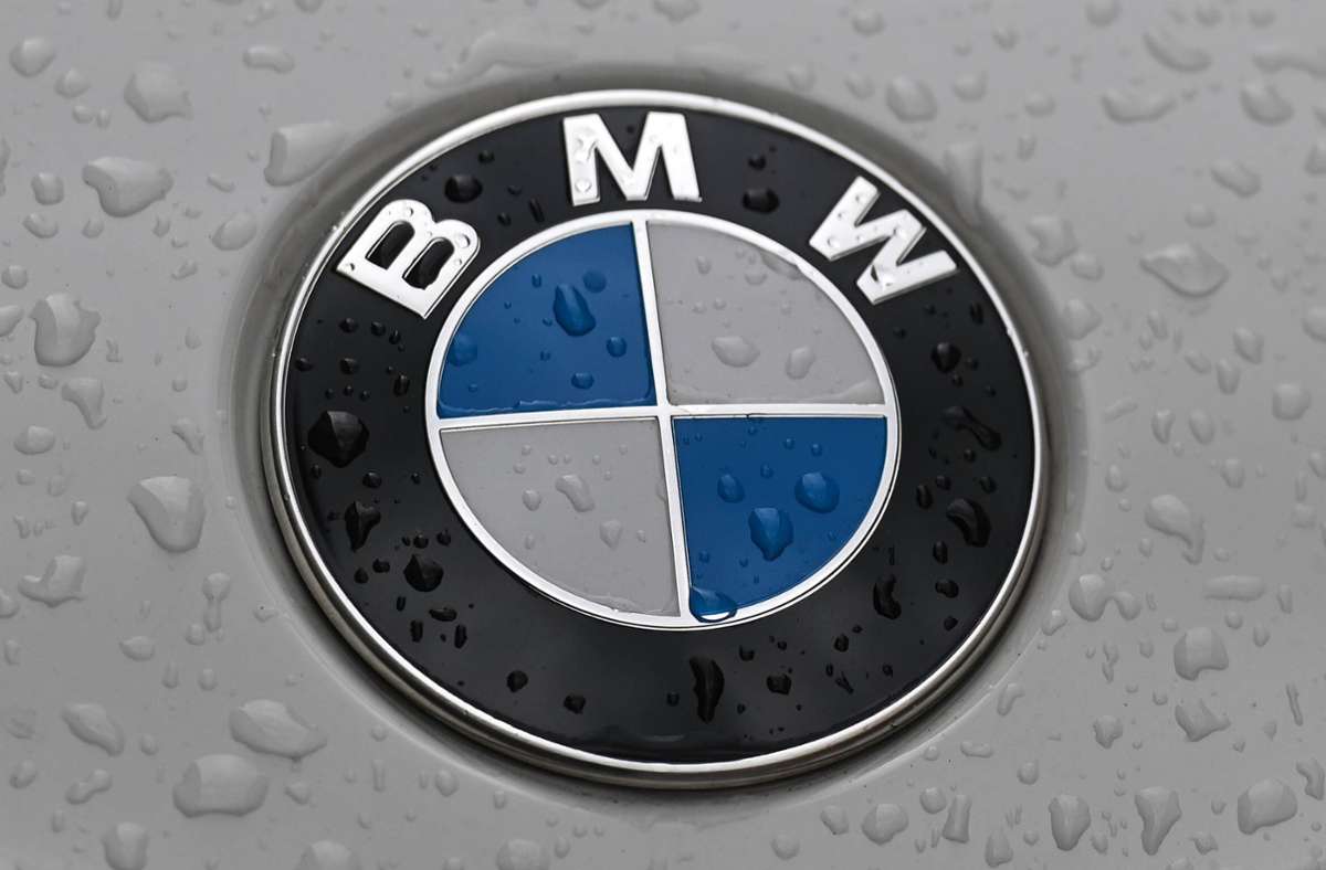 Premiumhersteller: Elektroautos halten BMW auf Kurs