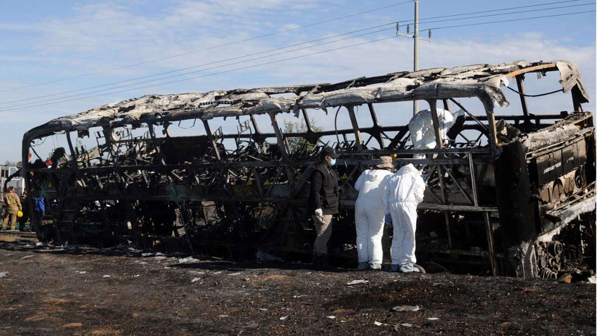 Mexiko: Mindestens 18 Tote und 21 Verletzte bei Busunfall