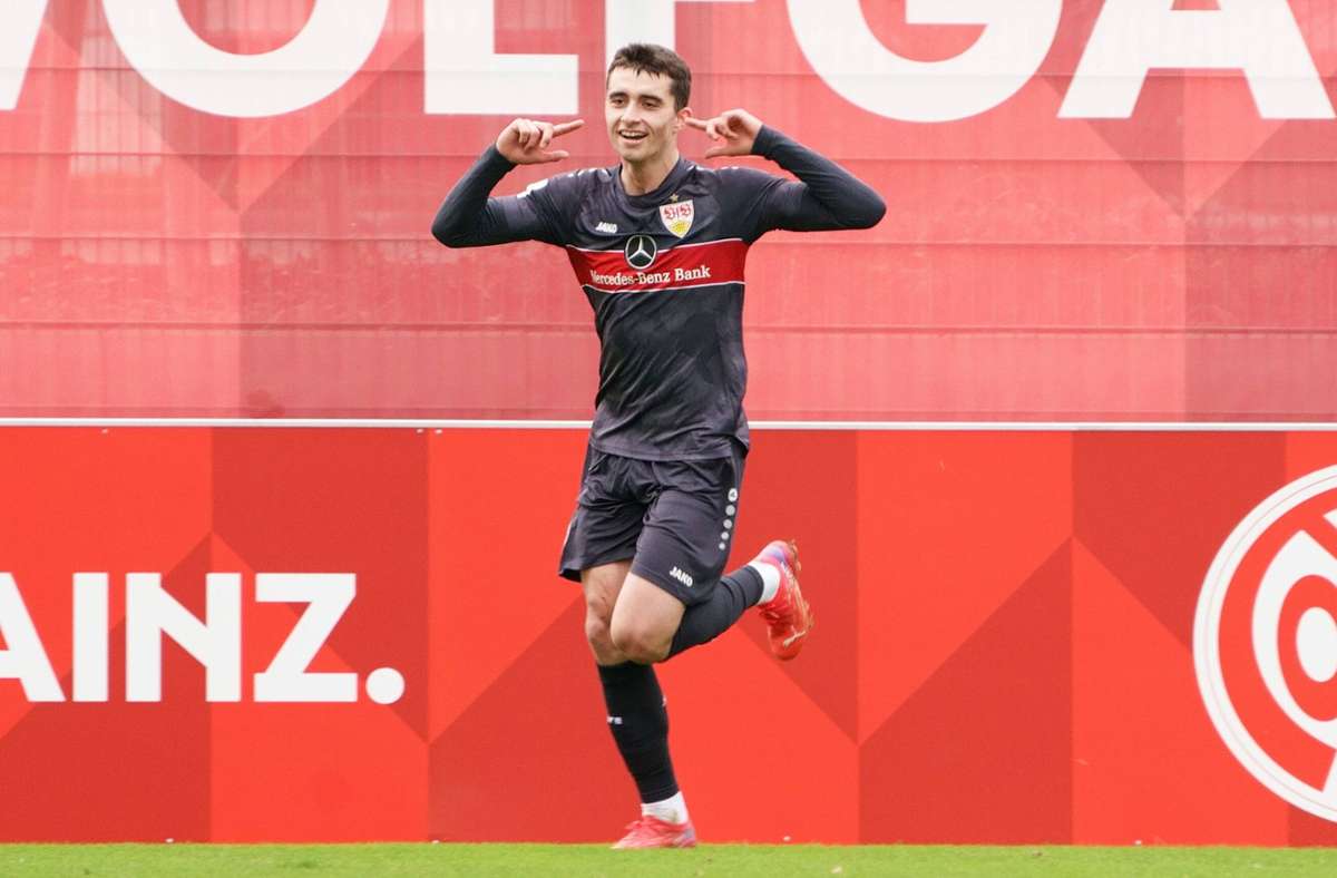 Talent vom VfB Stuttgart: Profivertrag für Thomas Kastanaras