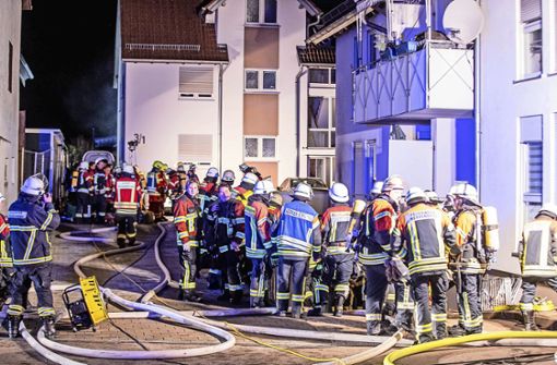 Einsatz in der Neujahrsnacht: In Hildrizhausen brannte eine Tiefgarage, 180 Helfer aus dem Kreis waren im Einsatz. Foto: 7aktuell/Simon Adomat