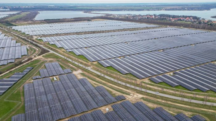 EnBW startet Solarpark der Superlative im Südwesten