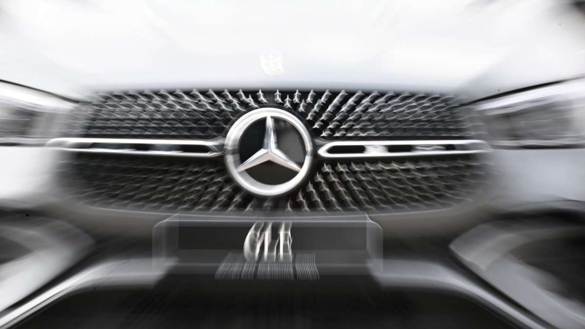 Stuttgarter Autobauer: Mercedes ruft weltweit 341.000 Fahrzeuge zurück