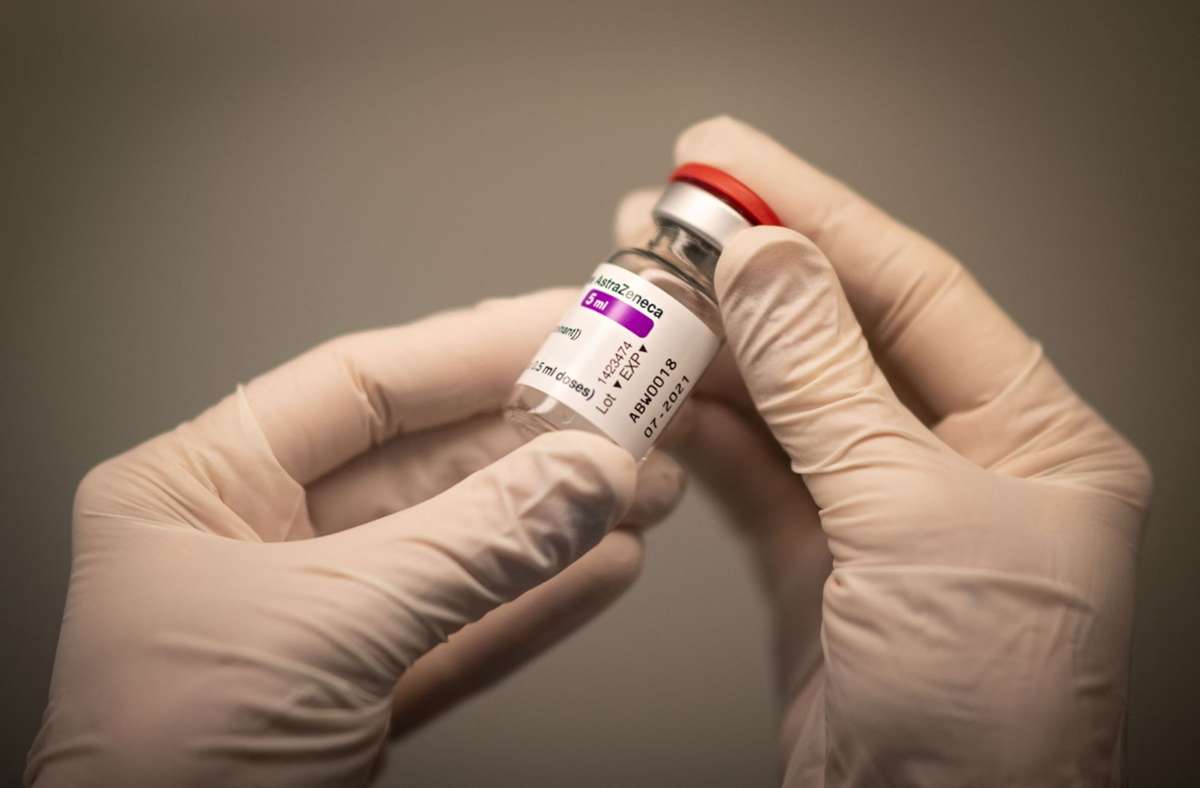 Coronavirus: Berlin setzt Impfungen mit Astrazeneca bei Menschen unter 60 aus