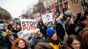 „Putin ist der Täter“: Bundestag beklagt Nawalnys Tod