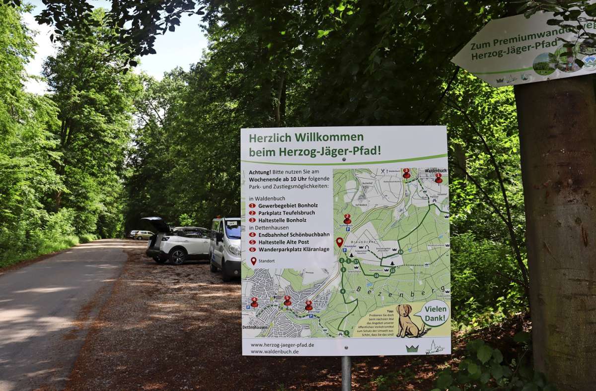 Parkplatz am Premiumwanderweg Waldenbuch: Hoffnung für Wanderer-Haltestelle