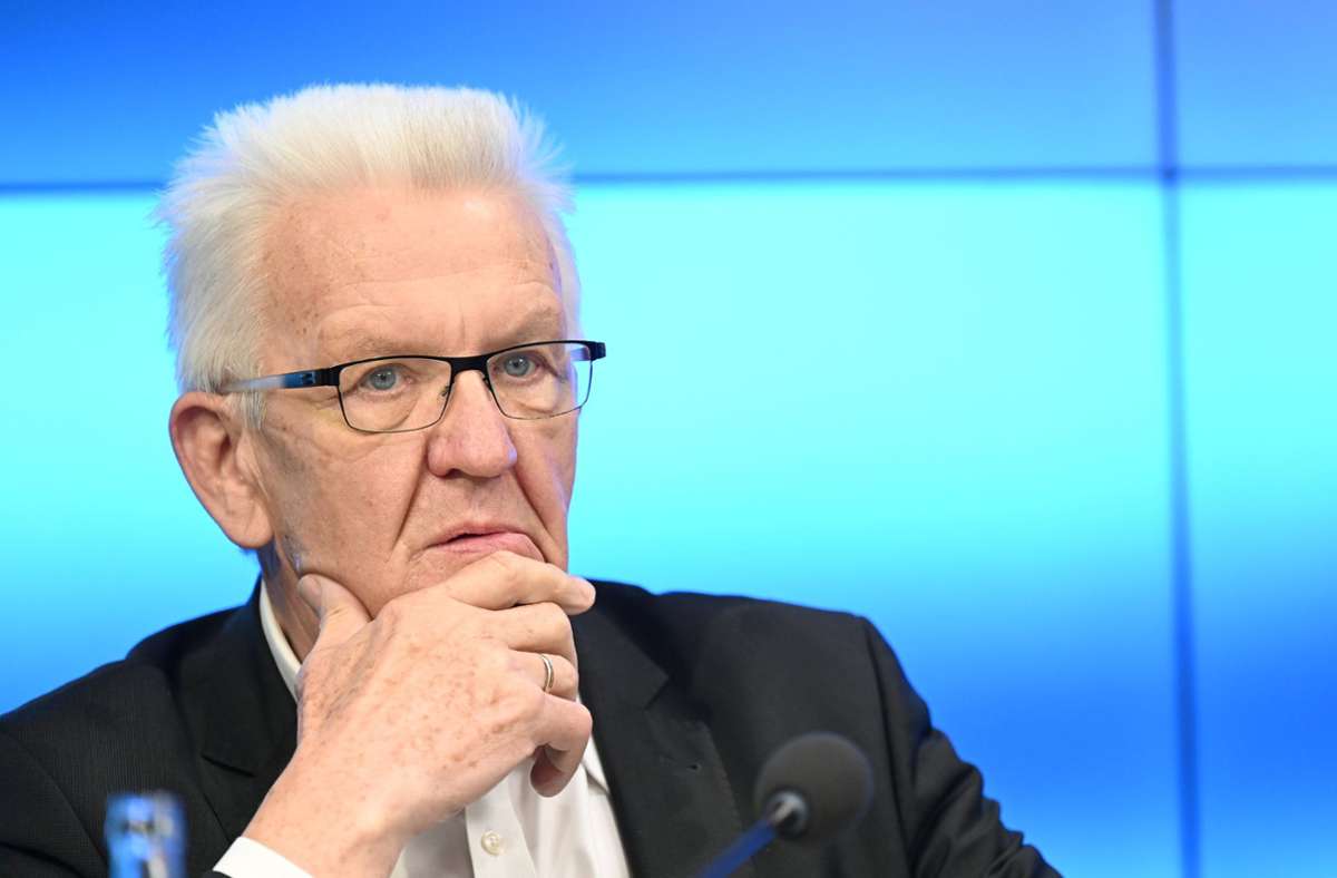 Ministerpräsident Winfried Kretschmann verteidigt die Schulden im Nachtragsetat der Landesregierung. Foto: dpa/Bernd Weissbrod