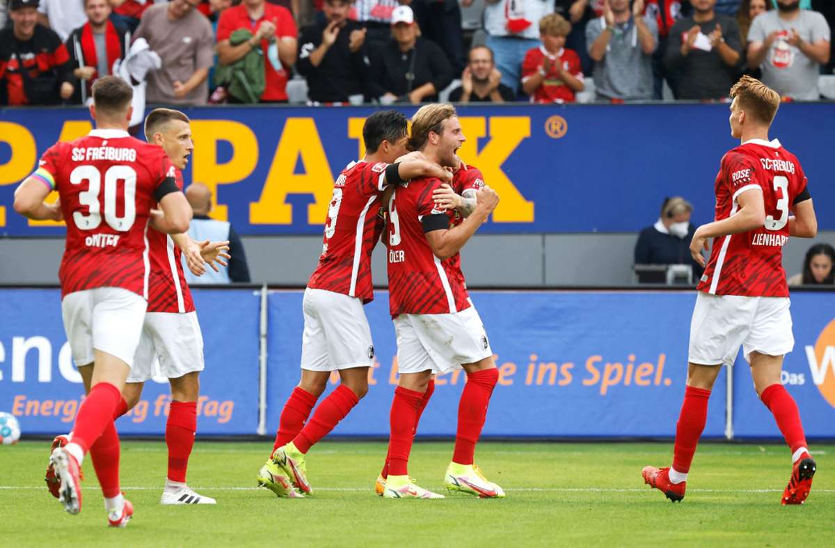 Fußball-Bundesliga: 3:0! SC Freiburg feiert Abschiedsparty im Dreisamstadion