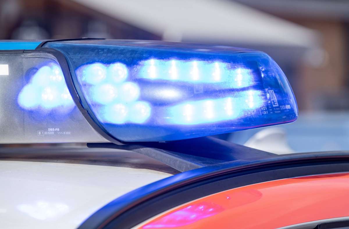 Weilheim an der Teck: Motorradfahrer bleibt bei Frontalkollision unverletzt