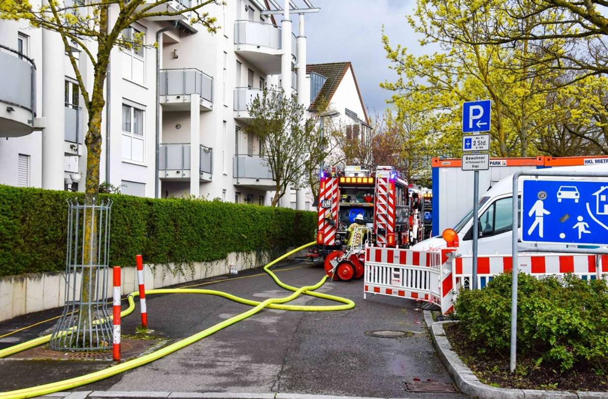 Feuerwehreinsatz in der Böblinger Unterstadt: Starker Rauch in  Tiefgarage