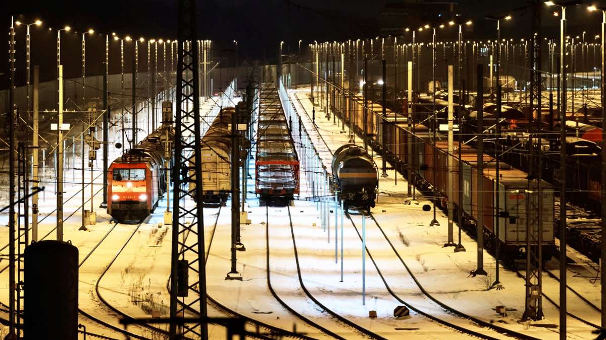 Streik bei der Deutschen Bahn: DB Cargo gibt Mercedes die Vorfahrt