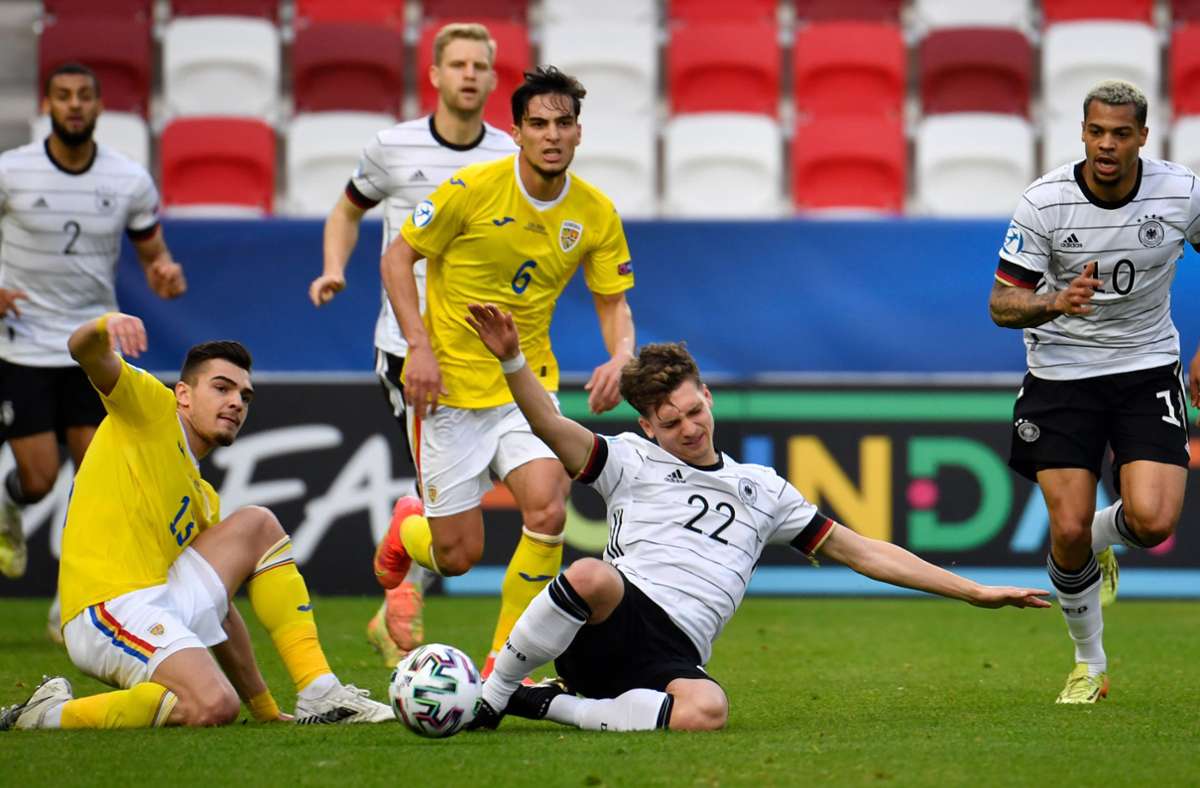 Europameisterschaft: U21 zittert sich mit 0:0 ins Viertelfinale - Nmecha vergibt Elfmeter