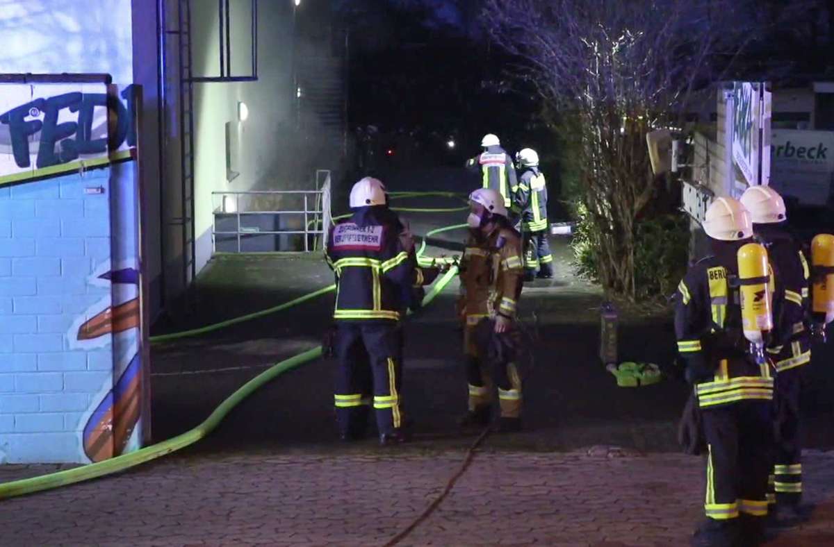 Die Feuerwehr wurde zu einem Einsatz im Kölner Zoo gerufen. Foto: dpa/Mirko Wolf