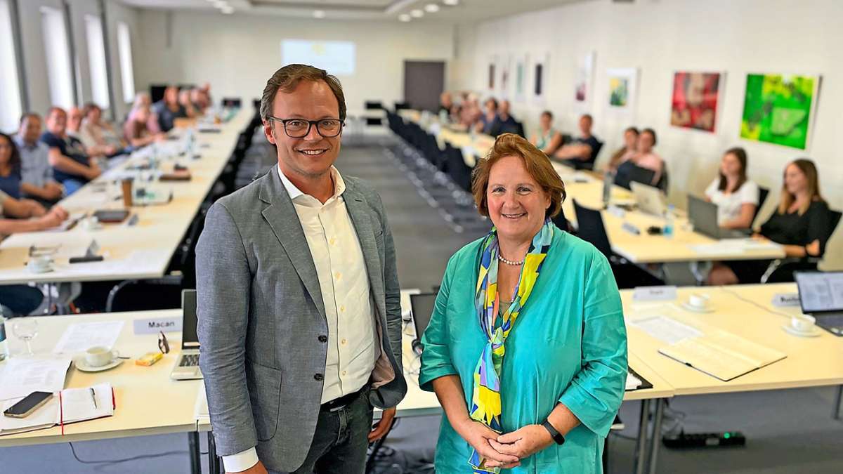 Schulreformen in   Baden-Württemberg: Eltern wollen  schnellen Umstieg auf G9 und eine neue Grundschulempfehlung