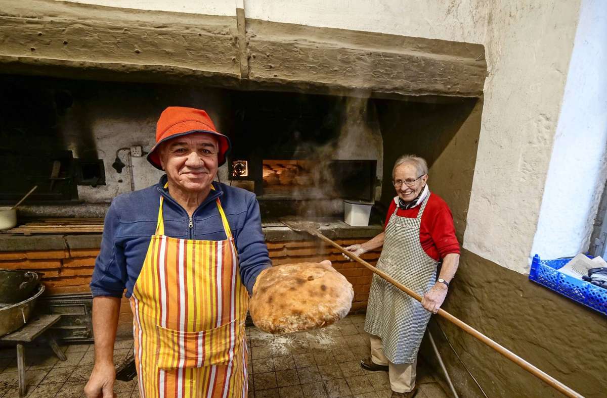 Backhaus in Korntal-Münchingen: Eine Münchingerin backt 30 Brote auf einen Streich