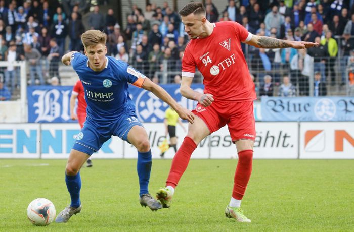 Stuttgarter Kickers gegen FV Lörrach-Brombach: Die Blauen besiegen das Schlusslicht mit 3:0