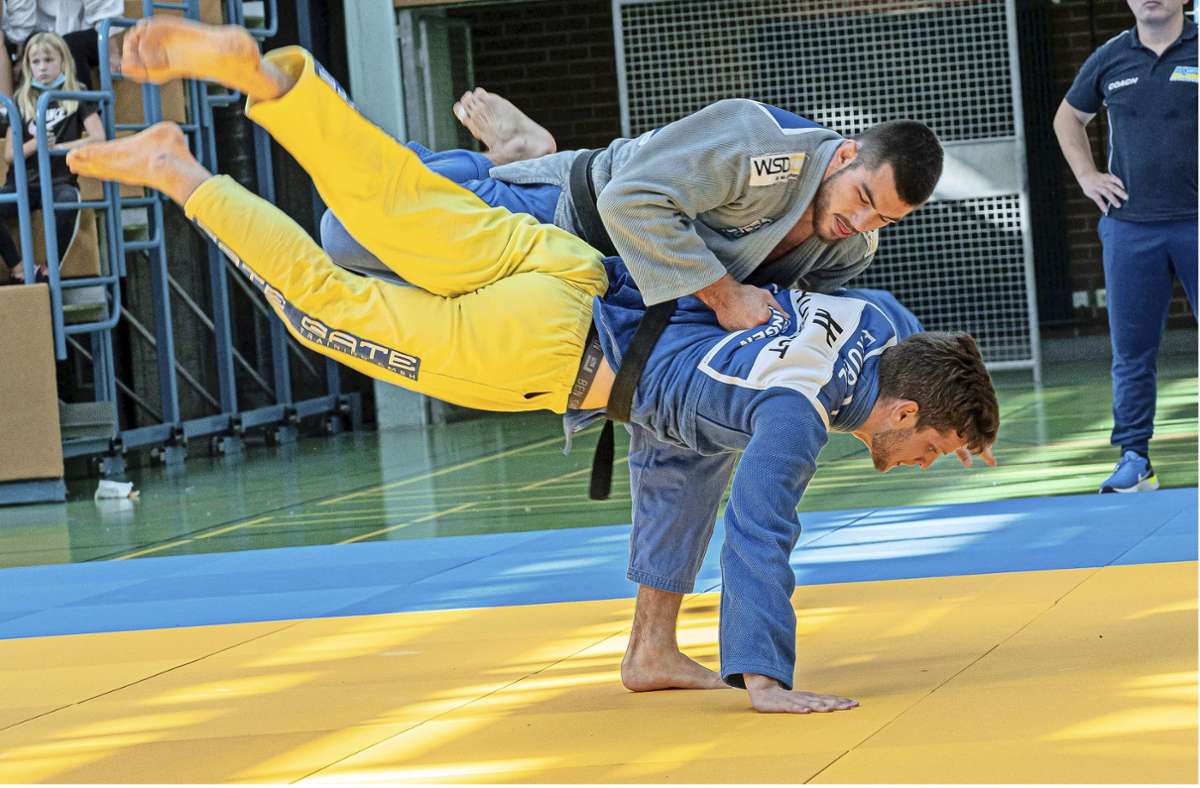Judo beim VfL Sindelfingen: Frauen steigen trotz Platz drei in 1. Bundesliga auf, Männer unterliegen