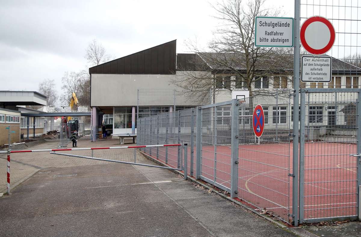 Lichtenbergschule Oberstenfeld: Zu viele Elterntaxis vor der Schule: Kommt jetzt ein Zebrastreifen?