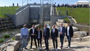 Großes Bauwerk in Ehningen: Schutz vor Monsterwellen steht