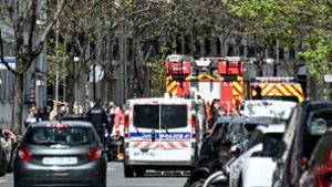 Schüsse vor Krankenhaus in Paris - mindestens ein Toter