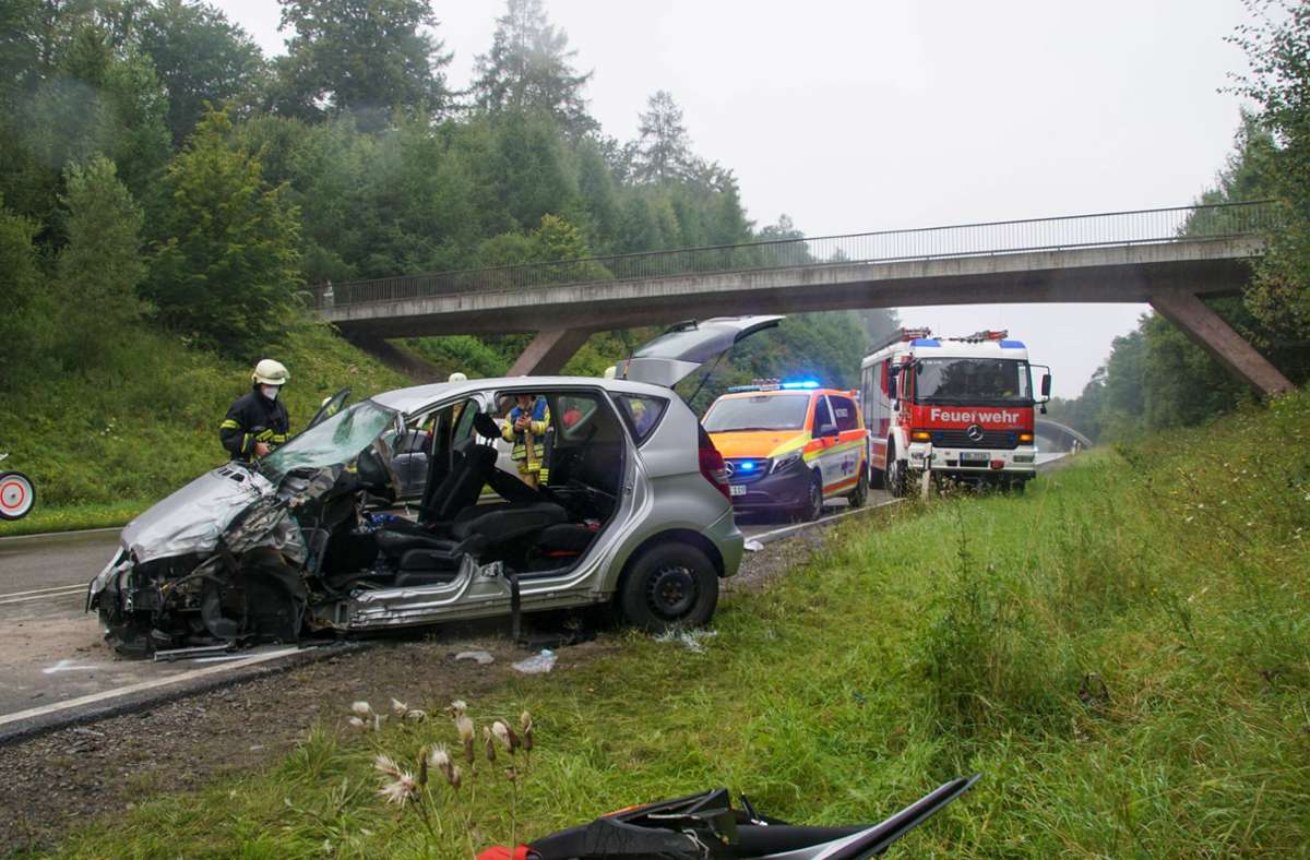 B464 bei Böblingen: Neue Erkenntnisse der Polizei nach dem schweren Unfall