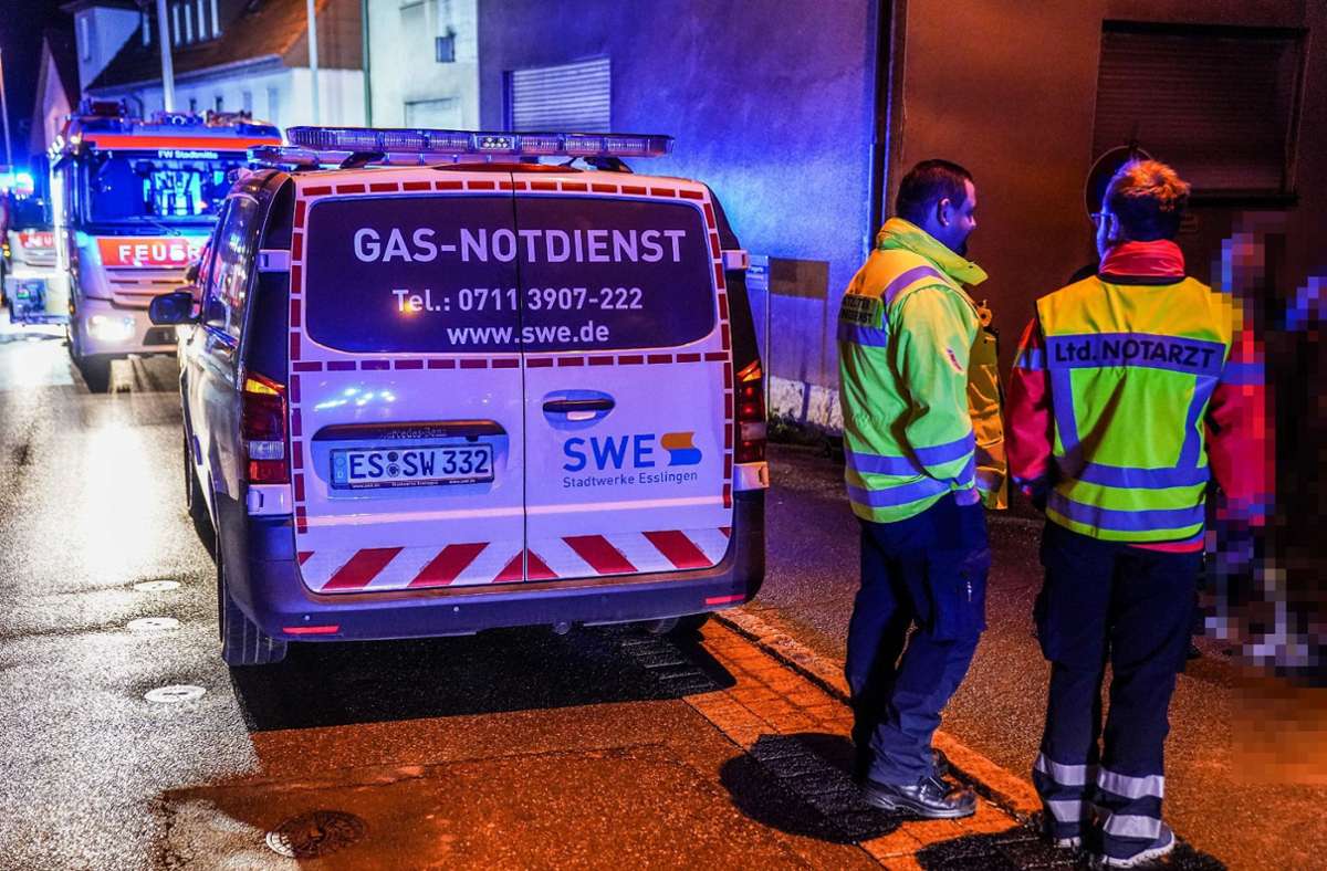 Feuerwehreinsatz in Esslingen: Zwei Wohnhäuser wegen Gasaustritts geräumt