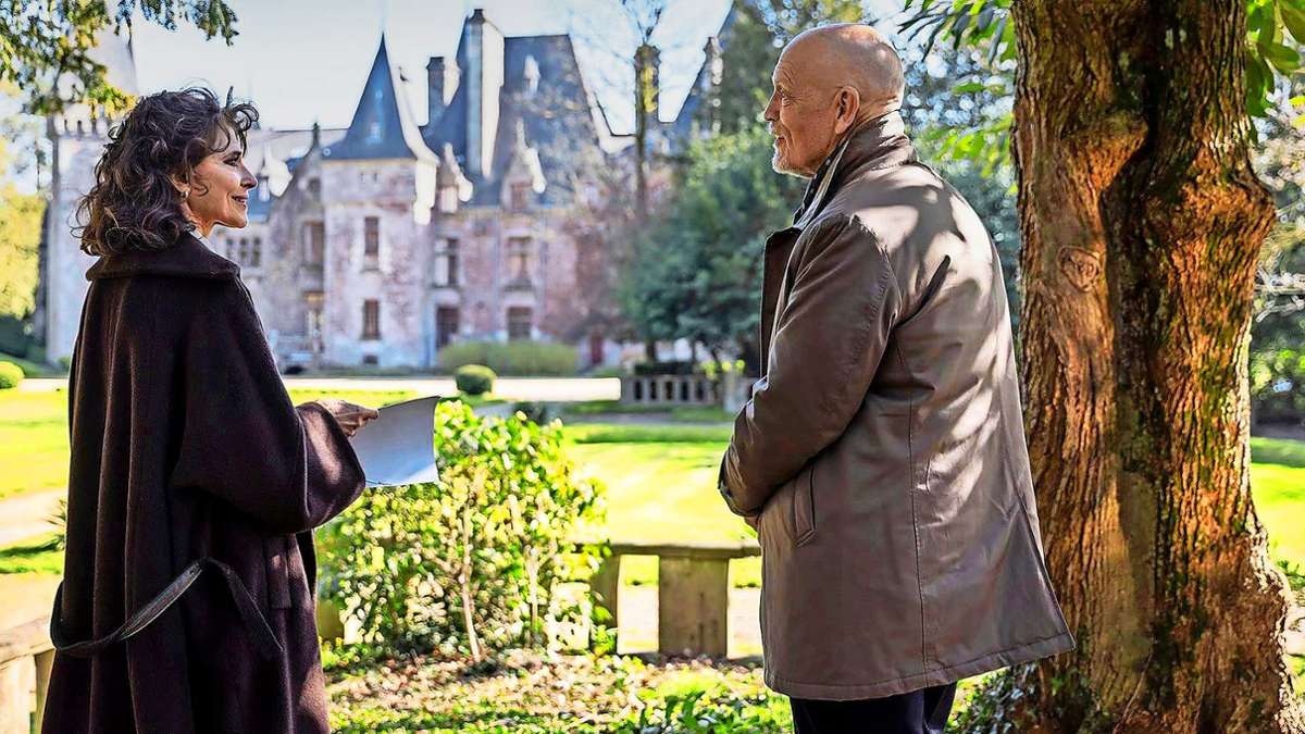 Neu im Kino:  Französische RomCom: Fanny Ardant trifft auf John Malkovich
