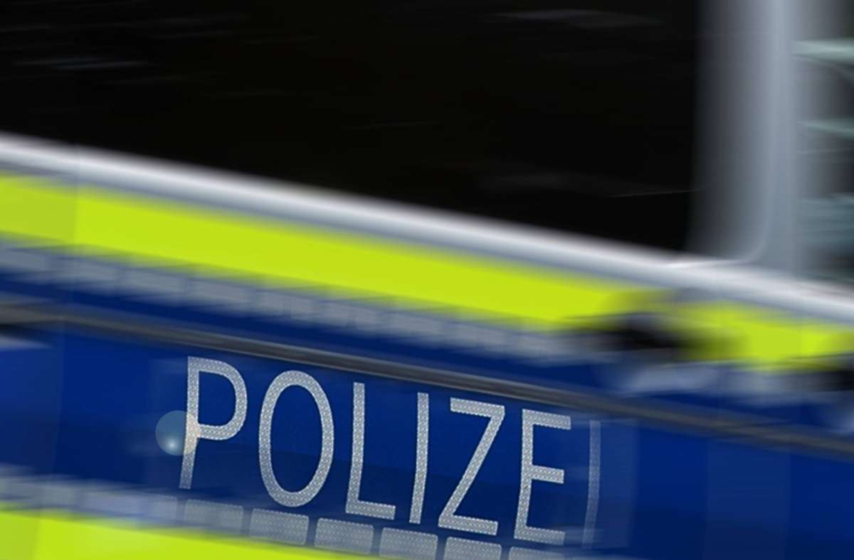 Tödlicher Motorradunfall in Geislingen: Womöglich betrunkener Autofahrer rammt Biker nach Sturz
