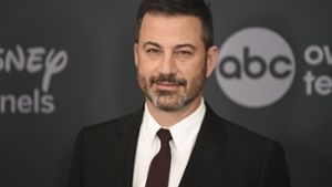 Jimmy Kimmel verbrennt sich beim Truthahn-Braten die Haare