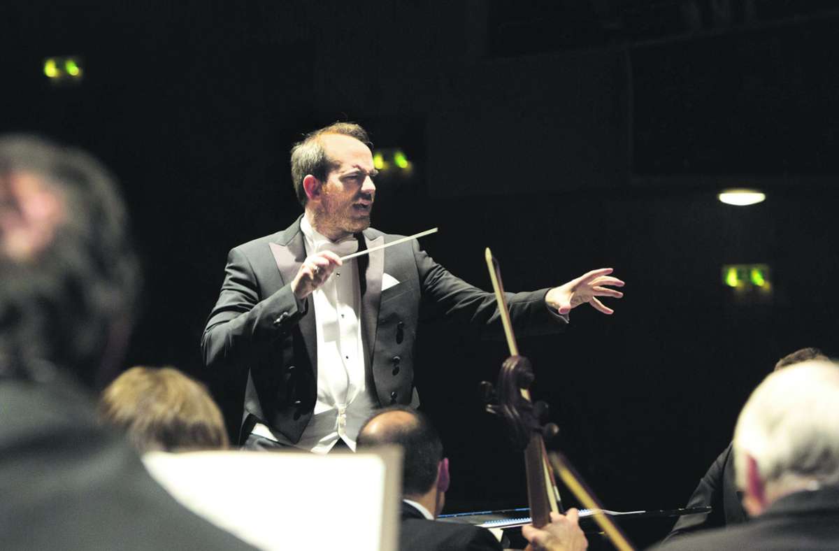 Saisonstart im Beethovensaal: Stuttgarter Philharmoniker verstehen auch Spanisch