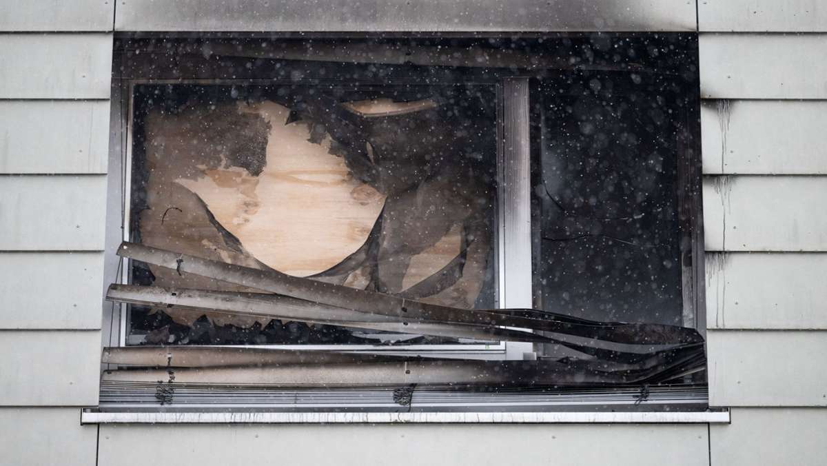 Mordermittlung nach Brand in Reutlingen: Hat eine Bewohnerin das Feuer gelegt?