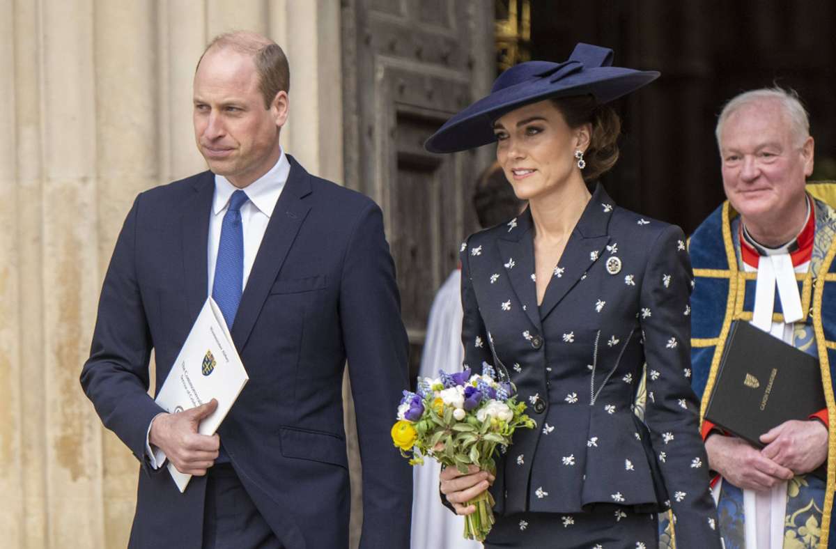 Kate trug die Ohrringe von Williams Mutter Prinzessin Diana.