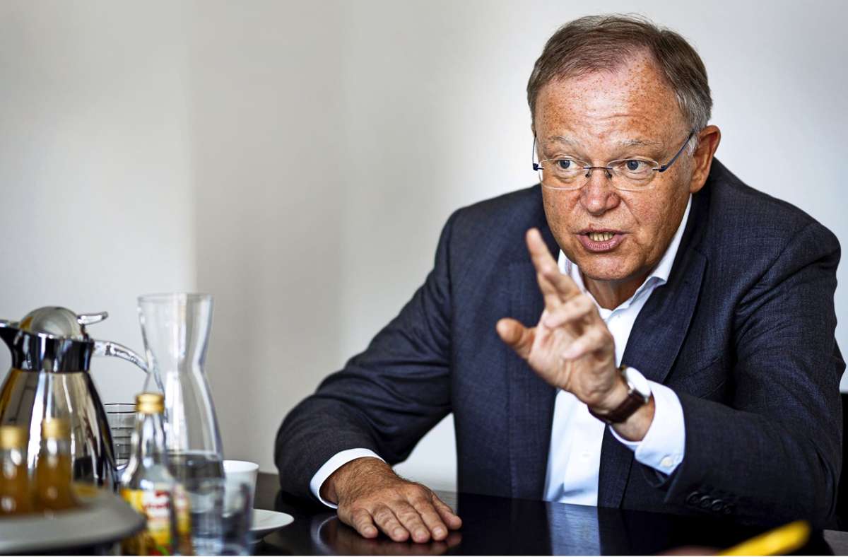 Niedersachsens Ministerpräsident Stephan Weil: „Energiewende ist fast zu Tode bürokratisiert“