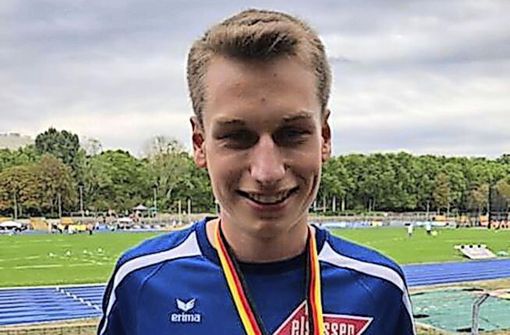 Tim Hofmann vom VfL Sindelfingen:  U20-Gold über 800 und 1500 Meter Foto: privat