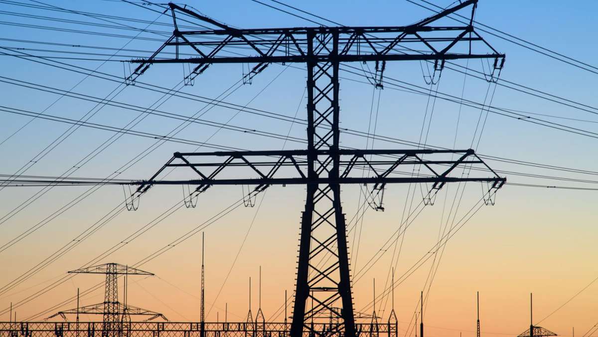 Übergewinnsteuer: Habeck: Energieunternehmen verdienen aktuell „irrsinnig viel Geld“