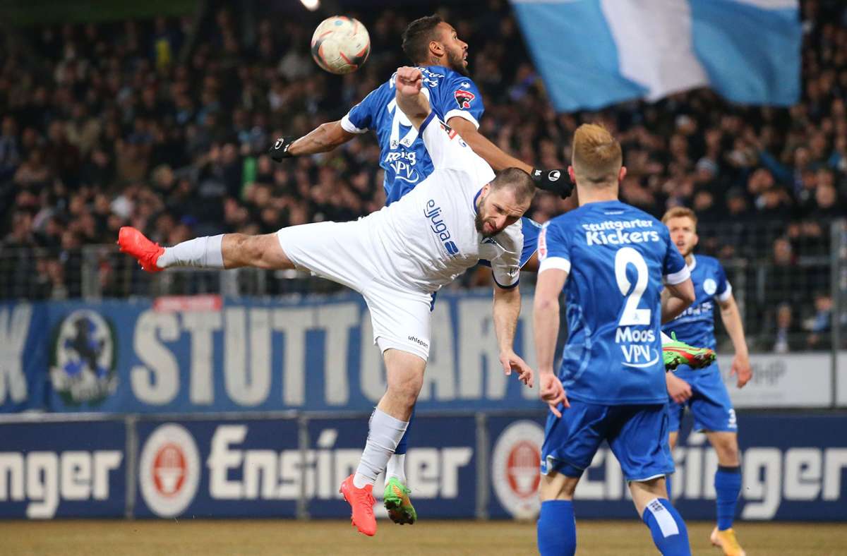 Stuttgarter Kickers gegen 1. CfR Pforzheim: Liveticker zum Nachlesen: Kickers verteidigen Tabellenführung