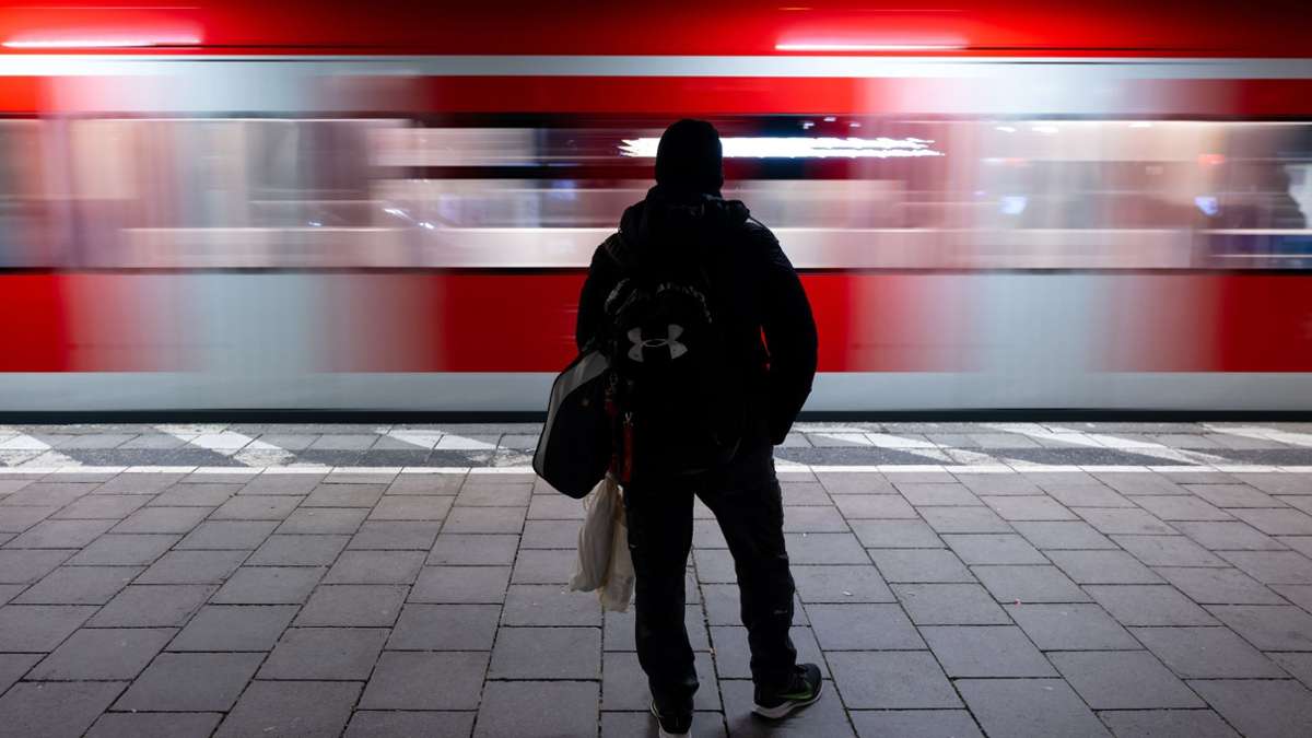 Bayern: Mann aus Gleis gerettet - in letzter Sekunde