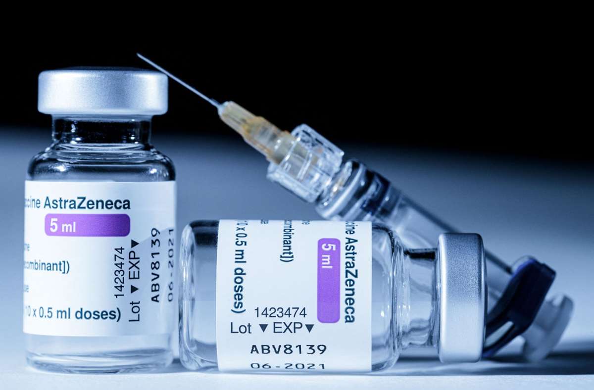 Coronavirus in Deutschland: Spahn genehmigt weitere Astrazeneca-Impfungen