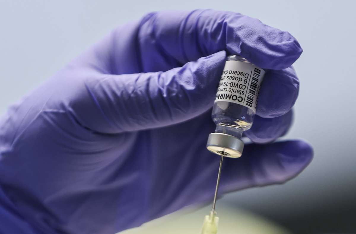 Weil der Impfstoff Biontech fehlt: Ärzte sagen Impftermine ab