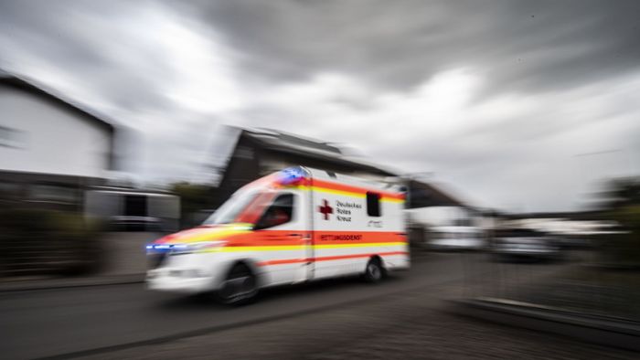 München: Kleinkind stürzt aus zweitem Stock und wird lebensgefährlich verletzt