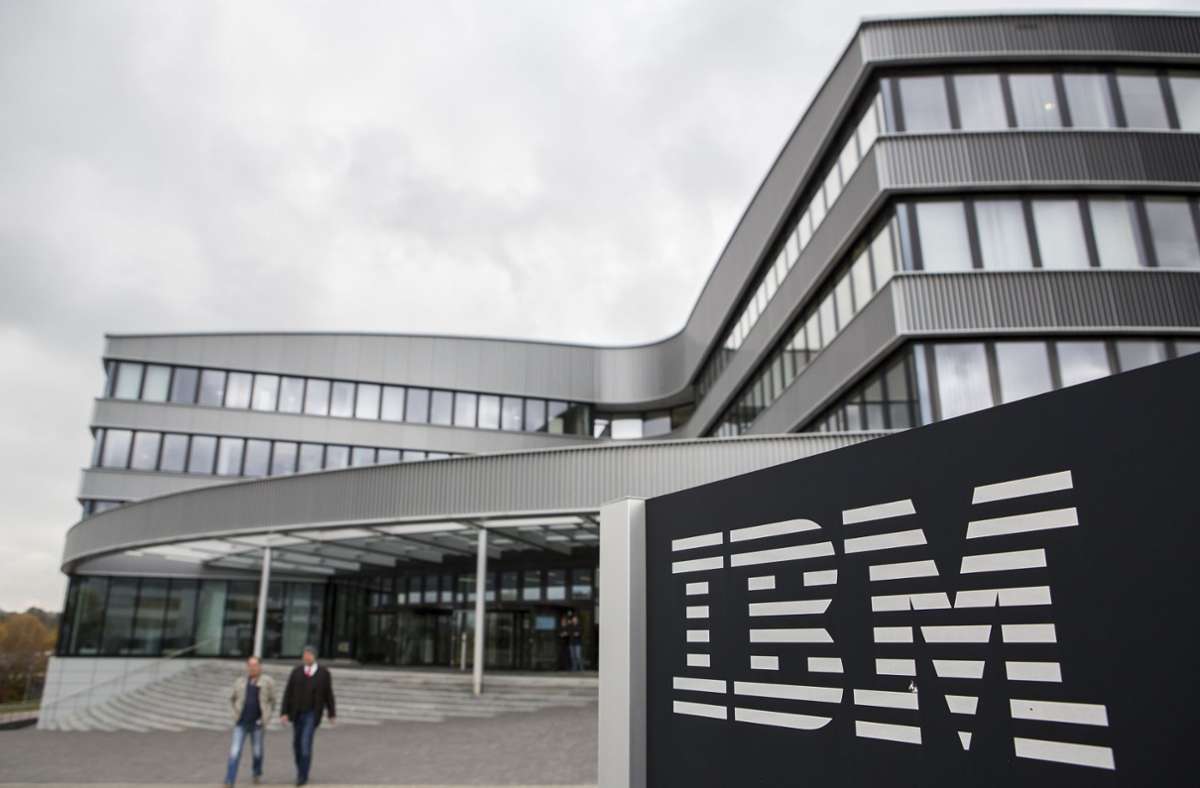 Schlussquartal des Computer-Dinos: IBM enttäuscht mit schwachen Zahlen - Aktie auf Talfahrt