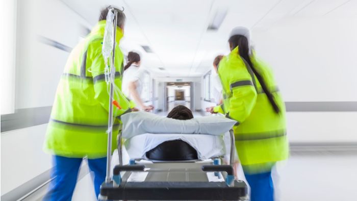 Streitgespräch zur Krankenhausreform: Verbandschef: Reform bedroht viele Kliniken im Land