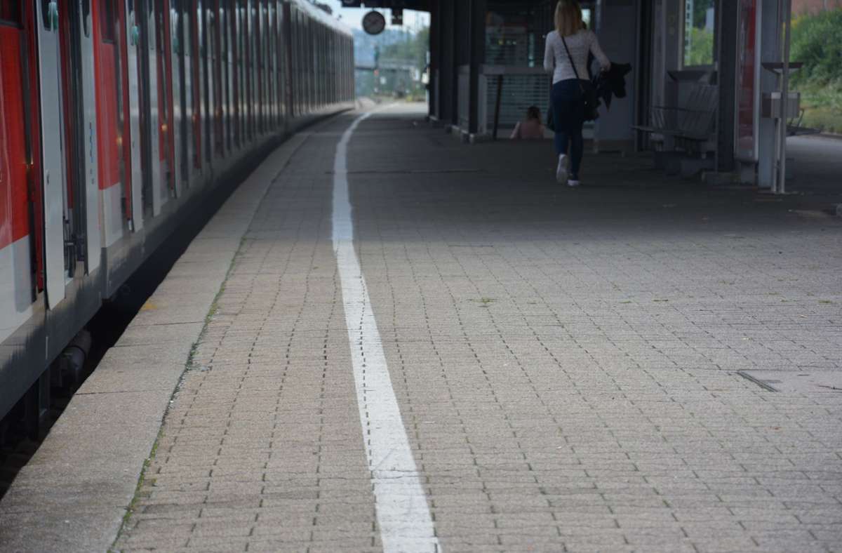 Kornwestheim: Attacke auf dem Bahnsteig