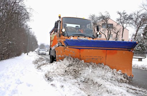 Wann der erste Schnee fällt, ist noch unklar. Aber wenn er fällt, müssen schnell die Räumfahrzeuge raus. Foto: /Thomas Bischof (Archiv)