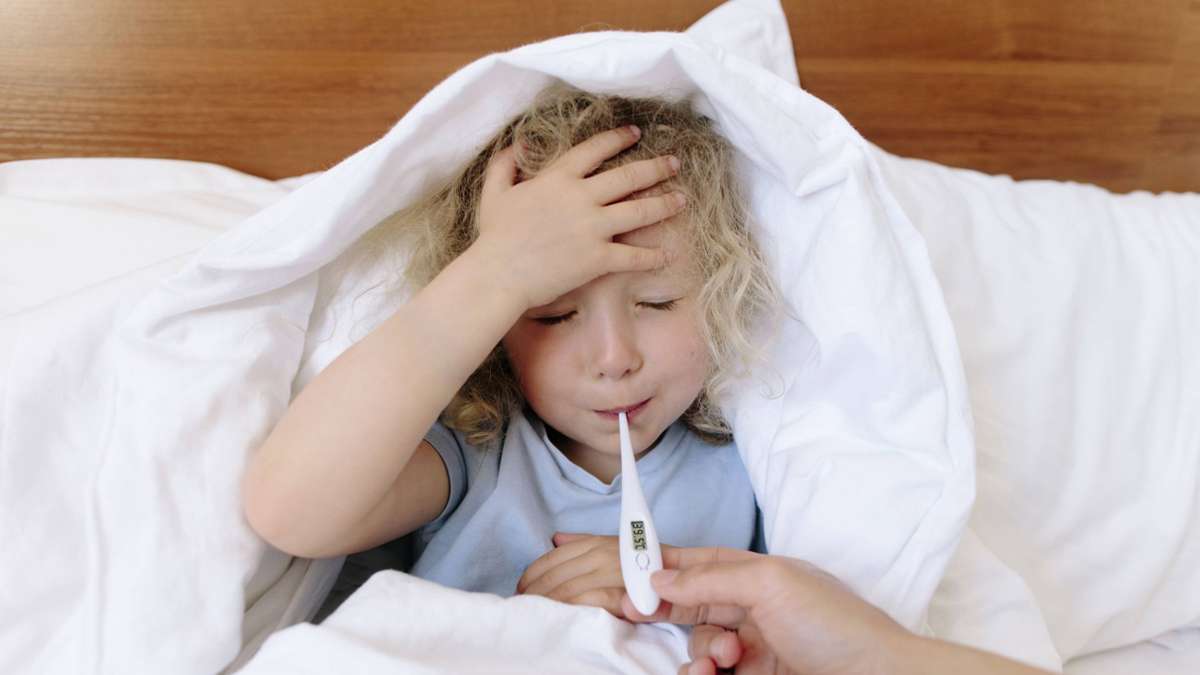 Erkältungswelle im Land: Sollen auch kranke Kinder in die Kitas?