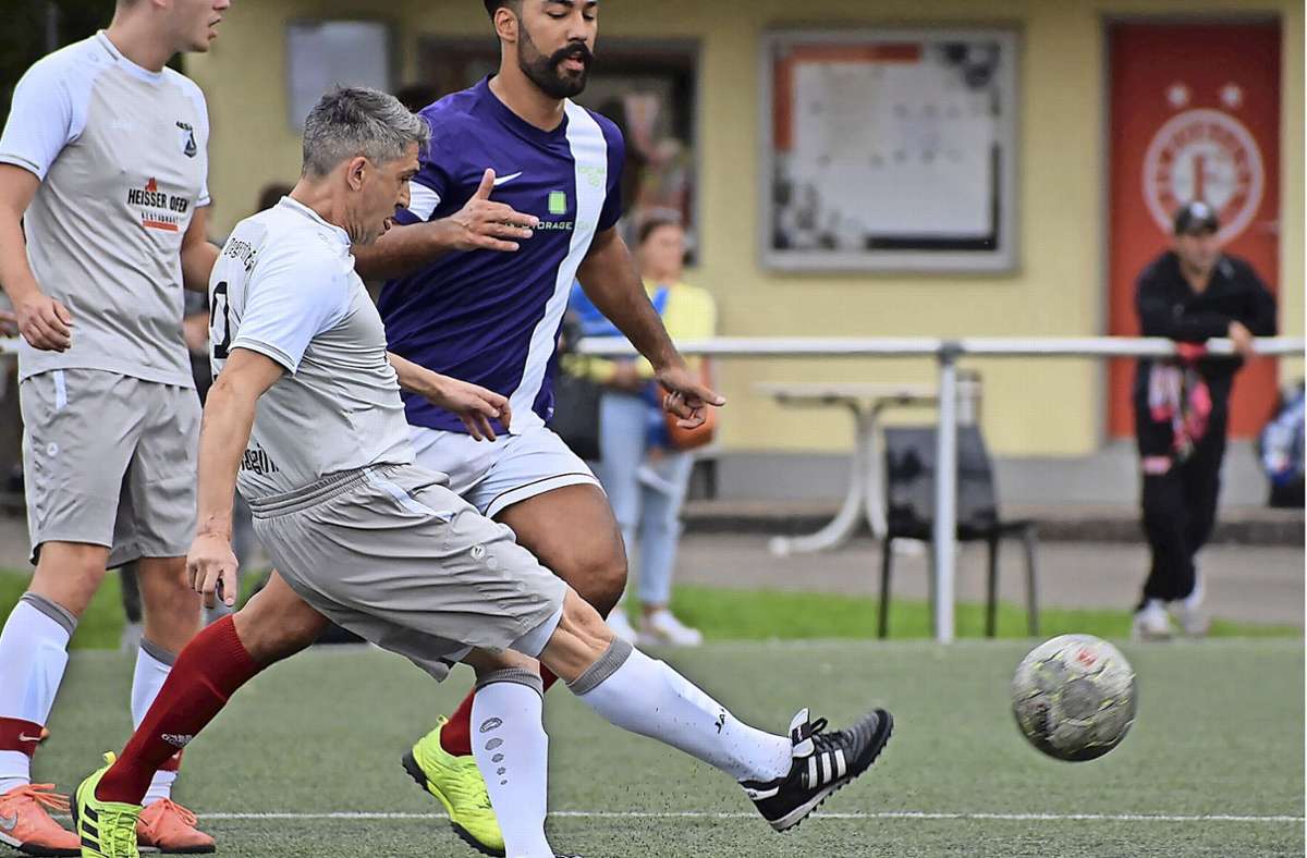 Fußball beim TSV Dagersheim: Salvatore Magrini hängt mit 49 seine Kickstiefel an den Nagel